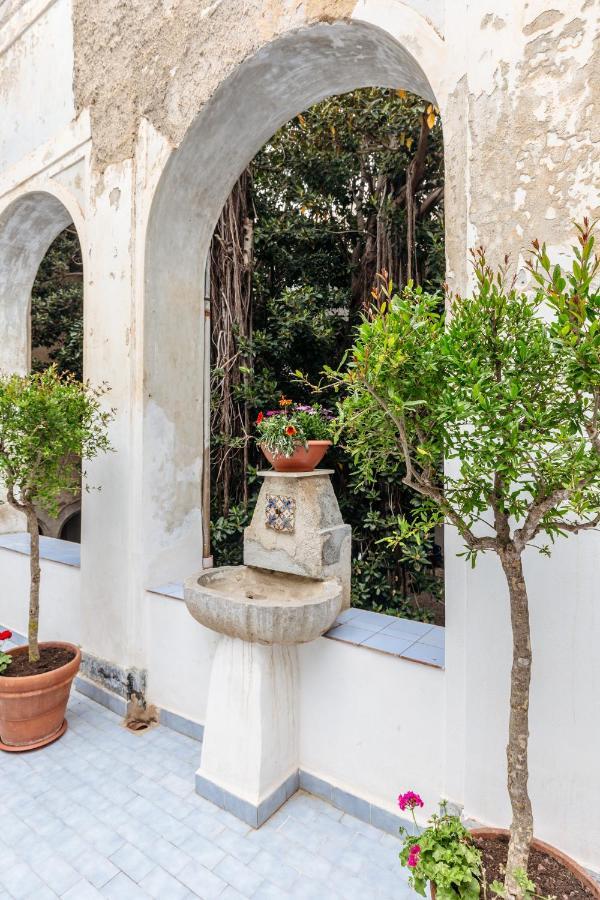 Dietro San Domenico Apartment Palermo Exterior foto